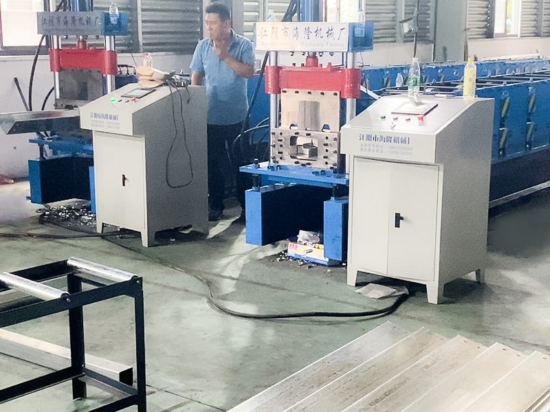 Delapsum continens Domus trabem Roll formans Machina